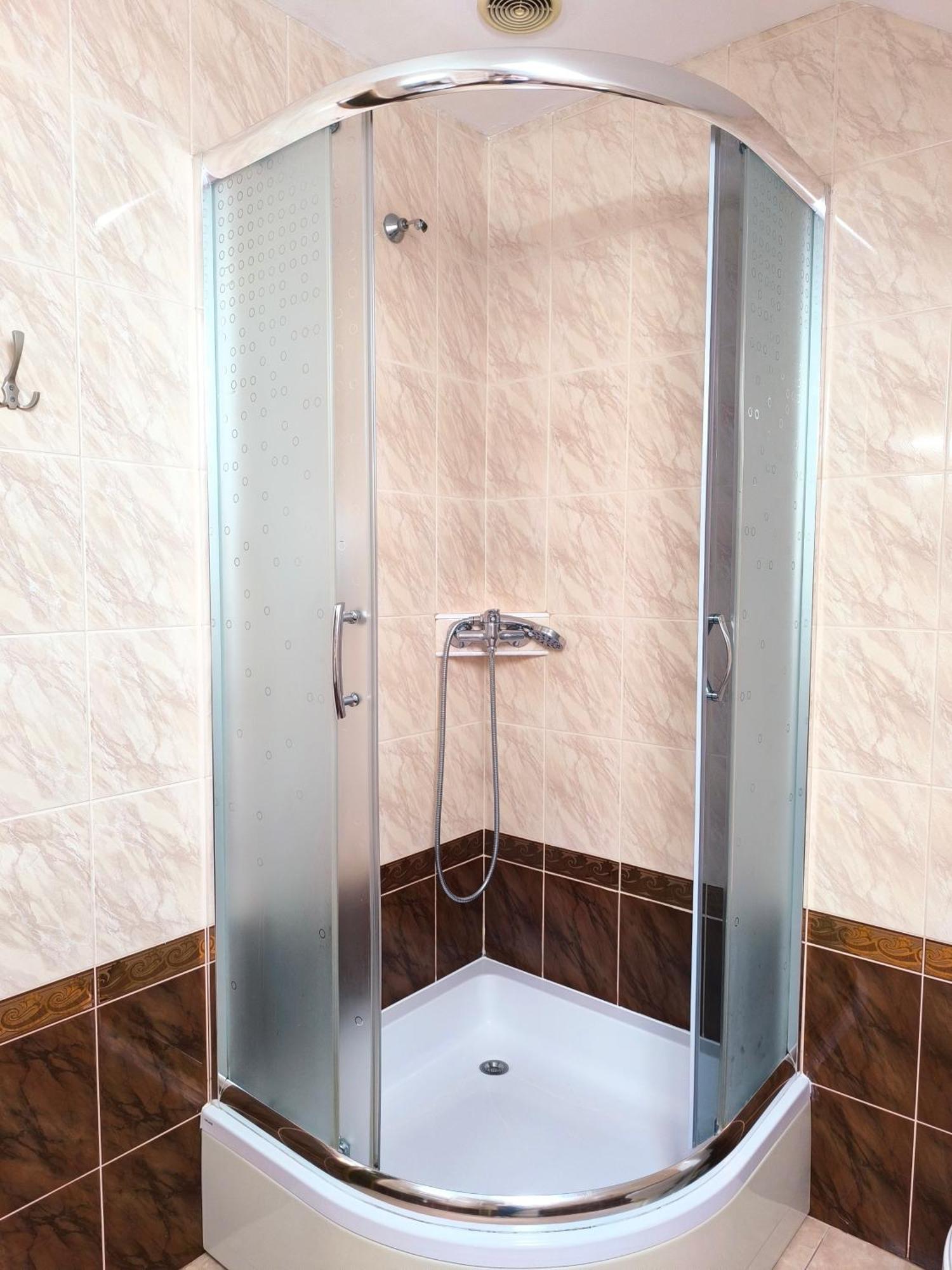 Hotel Delfin Mukacheve Phòng bức ảnh