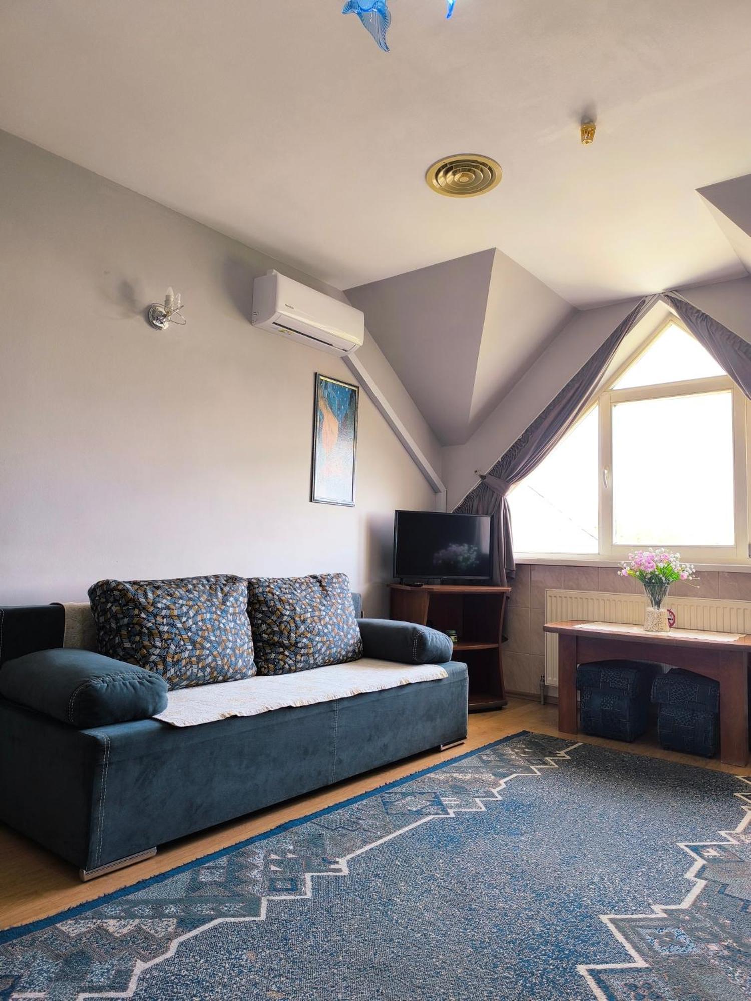 Hotel Delfin Mukacheve Phòng bức ảnh