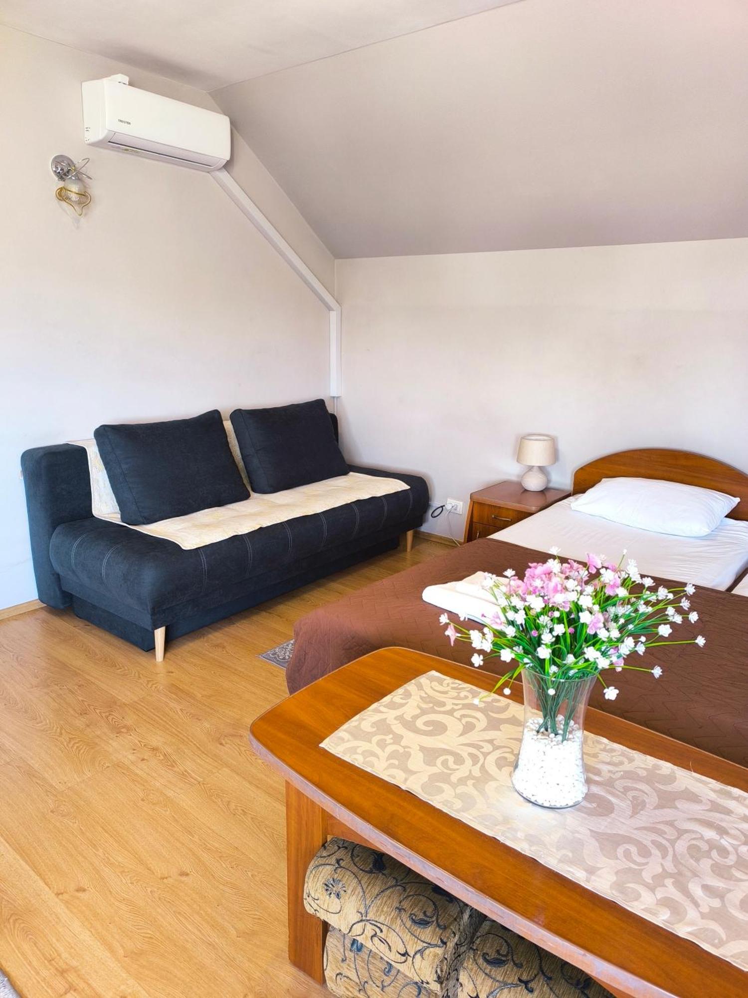 Hotel Delfin Mukacheve Phòng bức ảnh